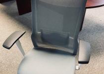New Gray Mesh Back Task Chair