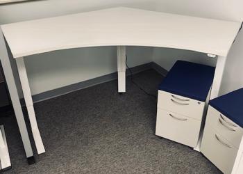 New Adjustable Height Table Desk & Blue Cushion Top White Mobile File Pedestals