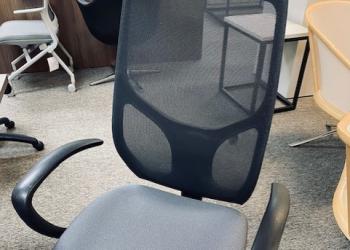 Used Gray & Black Mesh Back Task Chair