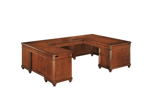 U-shaped desk in Virginia