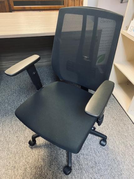 Used Black Mesh Back Task Chair