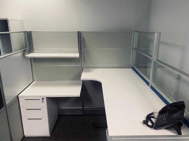 New Cubicle/Workstation with Electric Adjustable-Height Table