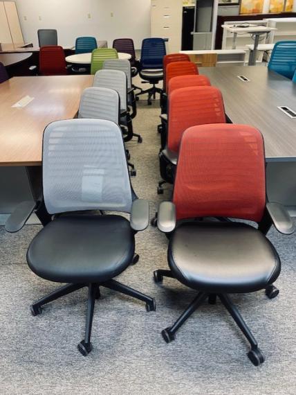 Used Mesh Back Task Chairs