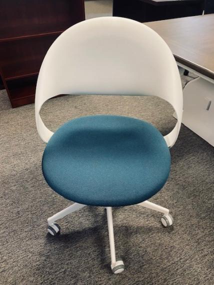 Used Turquoise & White Rolling Side Chair