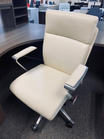 Used Off-White Executive Task Chair
